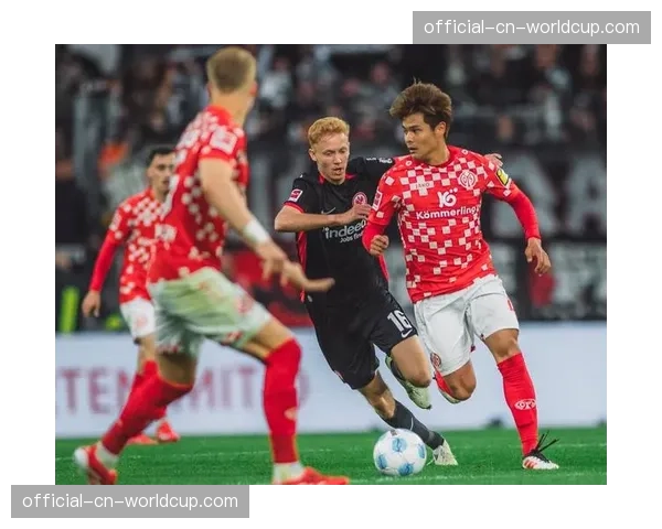 Kinexon运动追踪数据显示，德甲球员3月平均高速跑动距离创新高，与纵深战术相关