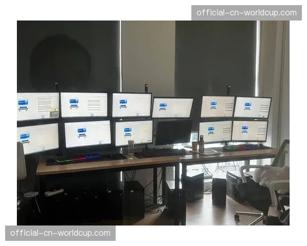 从产品售卖转向“技术+运营”服务，深化客户合作